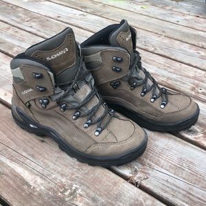Lowa Renegade Goretex Women’s Hiking Boots